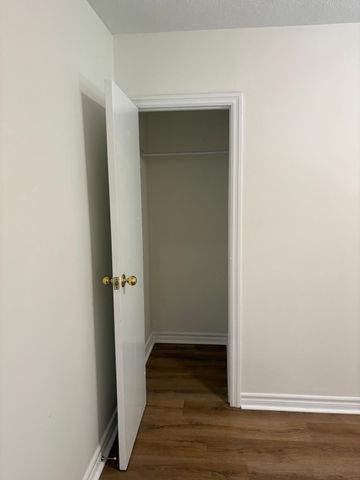 For Lease - 759 Lowell Avenue, Newmarket, Ontario - Photo 4