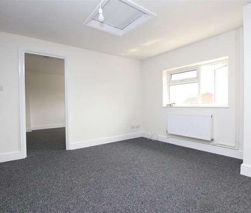 Balmoral Road, Keynsham, Bristol, BS31 - Photo 2