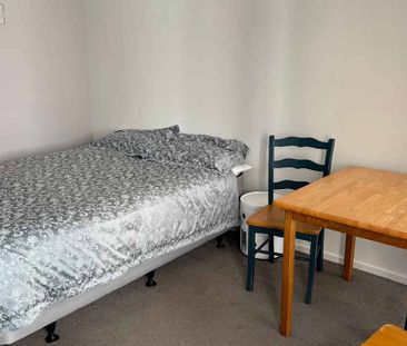 Auckland City Studio nr. Viaduct - Photo 2