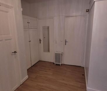Appartement Courbevoie 2 pièces 43.44 m2 meublé - Photo 3