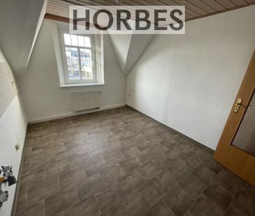 Helle Dachgeschosswohnung in ruhiger Lage - Photo 1