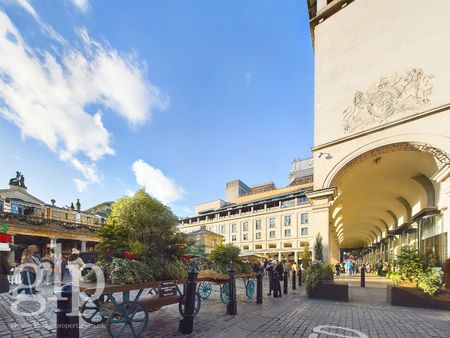2 Bedroom Flat, Earlham Street, London, Greater London, Covent Garden, WC2H - Photo 2