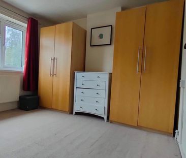2 bedroom house of multiple occupation to rent - Photo 3