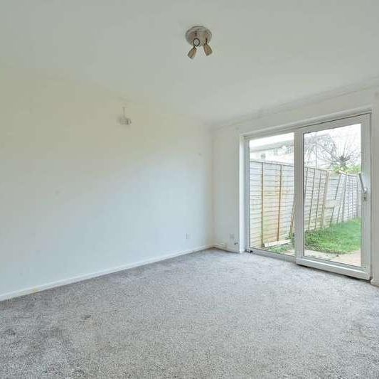 Yeomans Ride, Hp, Hemel Hempstead, HP2 - Photo 1