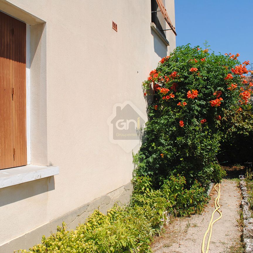 Le Pontet , studio meublé de 25 m2 env., - Photo 1