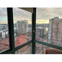 Large 2 bedroom with water view, furnished apartment - Photo 2