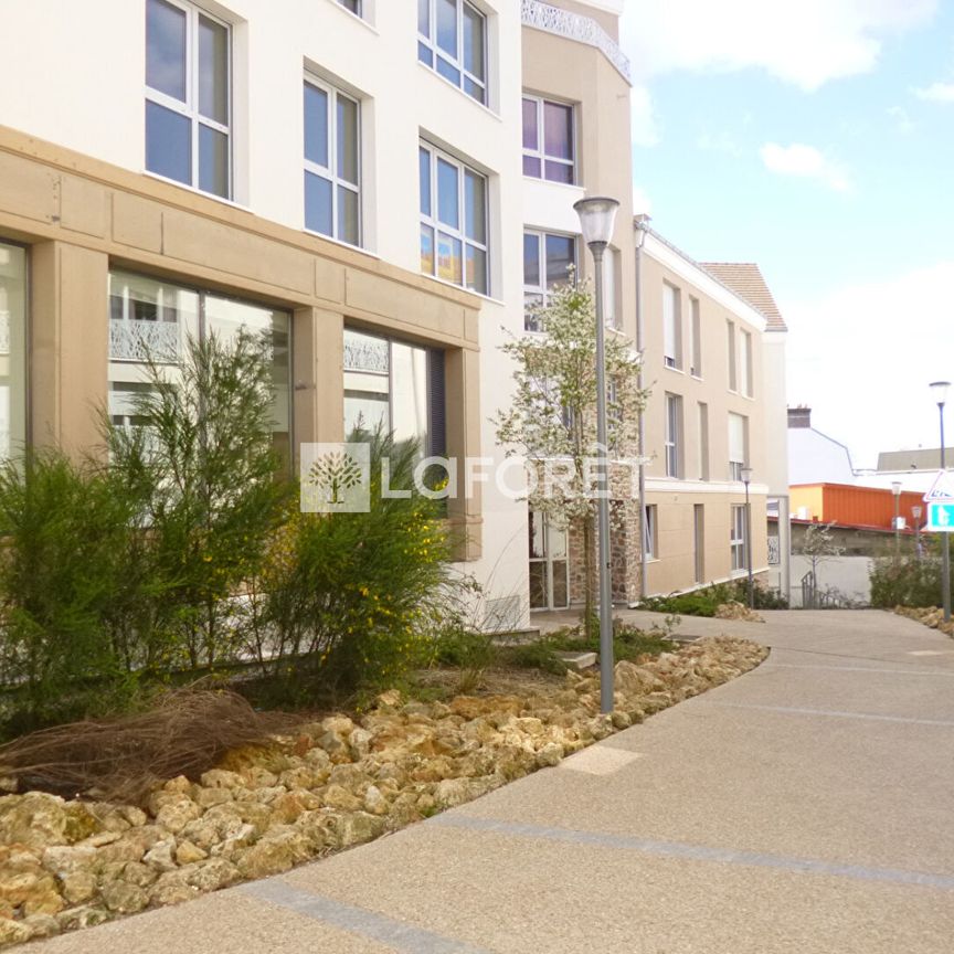 Apartment - Photo 1