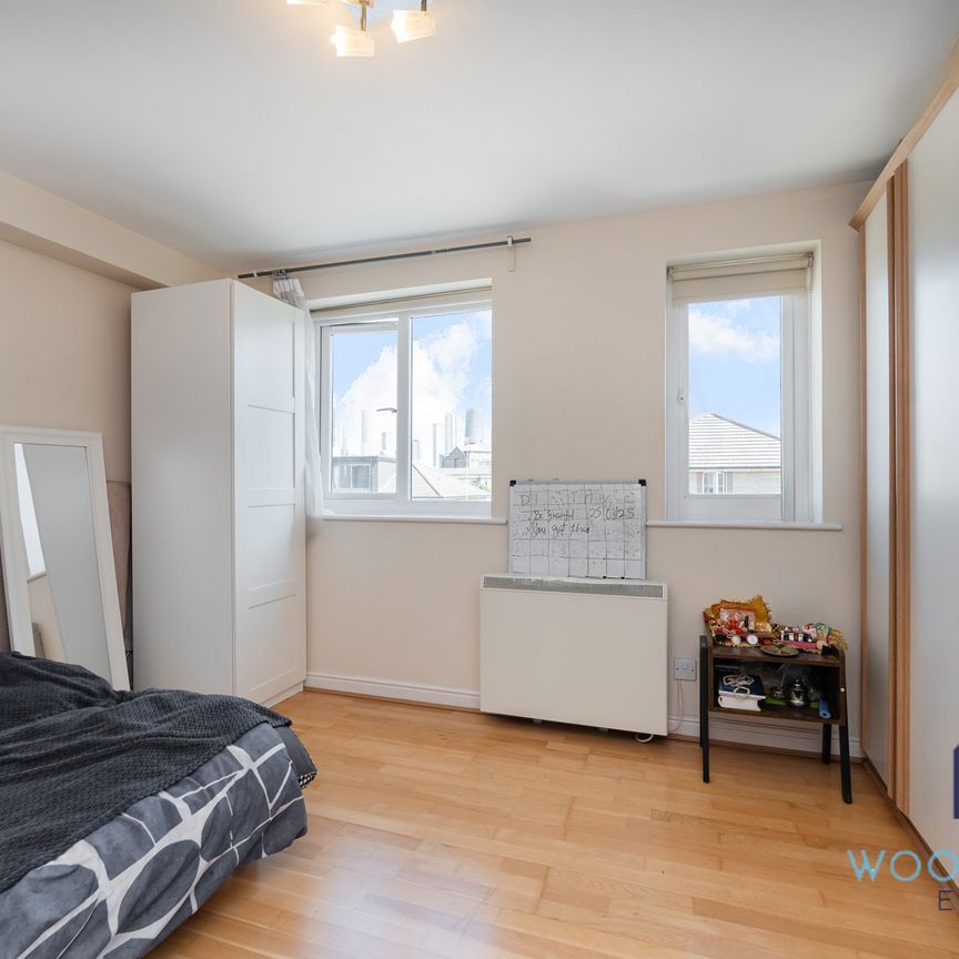 Ferguson Close, London, E14 - One Bedroom Flat To Rent - £404pw / £1,750pcm - Photo 1