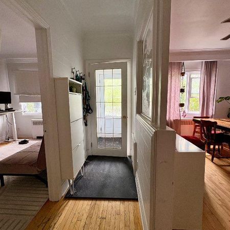 🏡 Cession de bail – 2 Chambres • 1700 pi² • Sous-sol habitable • Cour arrière • Wifi inclus • Chiens acceptés 🐶• Métro Monk/Jolicoeur • 1 900 $ - Photo 3