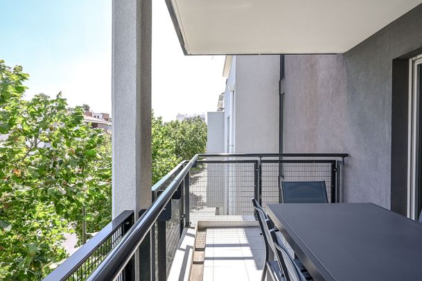 Appartement T2 de 42 m² avec une terrasse de 10 m² et parking, - Photo 1