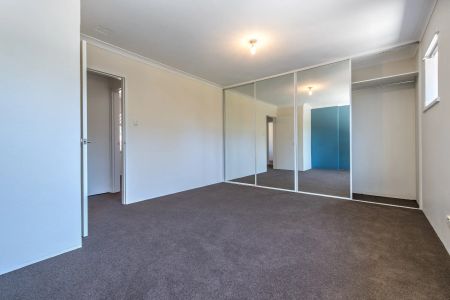 21 Melinga Court, Karawara. - Photo 3