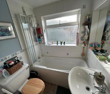 2 bedroom terraced house to rent - Photo 6