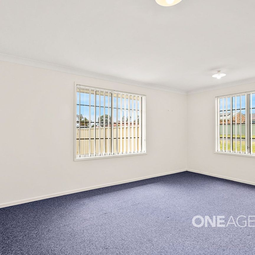 MODERN COMFORT AND SPACE - WELL EQUIPPED 4 BEDROOM HOME IN NOWRA - Photo 1