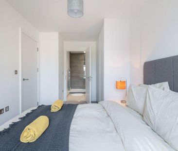 3 bedroom apartment to rent - Photo 6