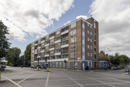 Cobbs Hall, Fulham Palace Road, Fulham, London, SW6 - Photo 2