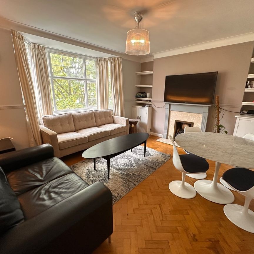 2 Bed Flat, Barrington Court, N10 - Photo 1