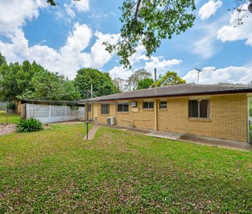 7 Glenlee Street, Arana Hills QLD 4054 - House For Rent | Domain - Photo 4