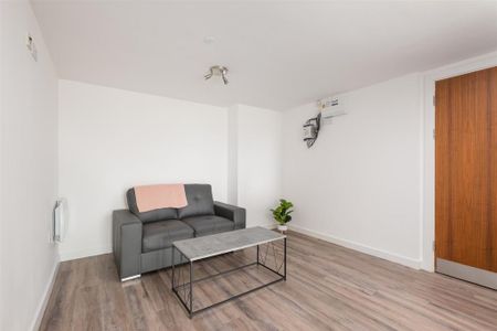 2 bedroom apartment to rent - Photo 2