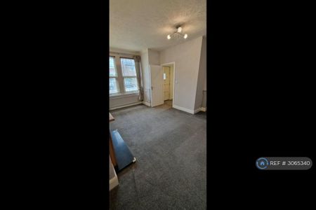 4 bedroom terraced house to rent - Photo 2