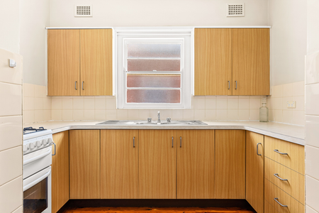 Charming 2-Bedroom in Ashfield - Photo 4