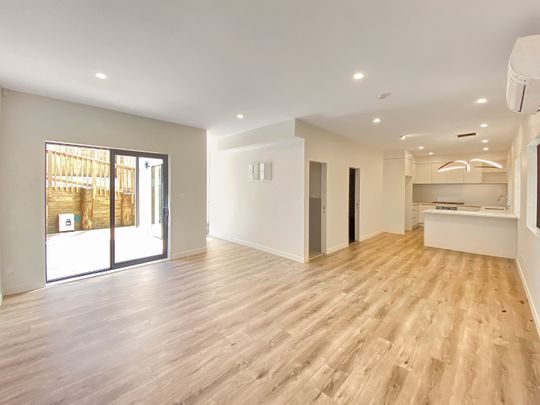 Remuera- 4 bedroom 3.5 bathroom includes 2 ensuite - Photo 1