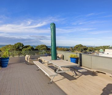 Luxurious Coastal Living in the Heart of Blairgowrie - Photo 6