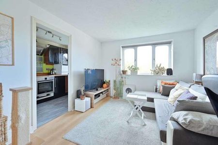 Alderney House, Scammell Way, Wd, Watford, WD18 - Photo 2