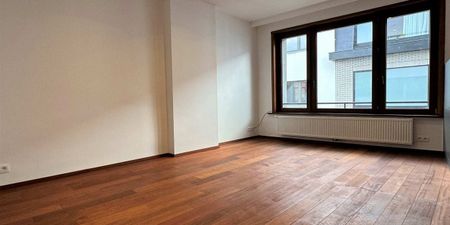 Appartement te huur in Antwerpen voor € 850 met 1 slaapkamer - Foto 5