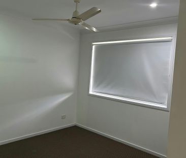 SPACIOUS AND MODERN 4 BEDROOM GEM LOCATED IN NEW AUCKLAND! - Photo 3