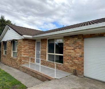 Charming Family Home Close to Local Amenities - Photo 1