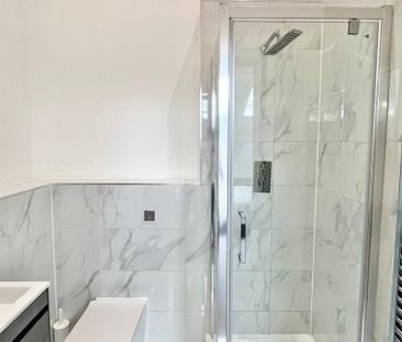 1 bedroom in a flat share to rent - Photo 6