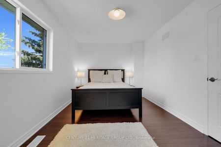 For Lease - 431 Carruthers Avenue, Newmarket, Ontario - Photo 5