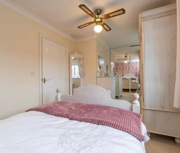 2 bedroom flat to rent - Photo 6