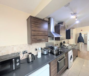 3 Bed End Terrace, Belton Street, NG7 - Photo 5