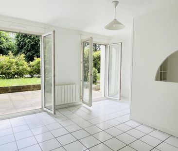 Location Appartement 1 pièce 30m² LYON 7ème - Photo 1