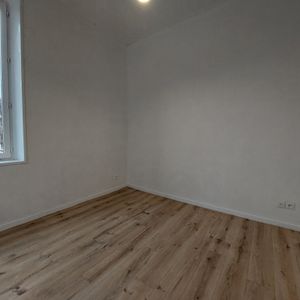 Location Appartement 2 pièces 36m² ST AUBIN LES ELBEUF 76410 - Photo 2