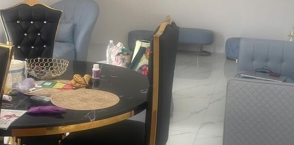 Cannington - Photo 2