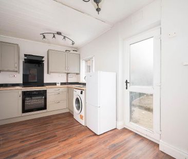 37 Serpentine Gardens, Belfast, BT36 7EZ - Photo 6