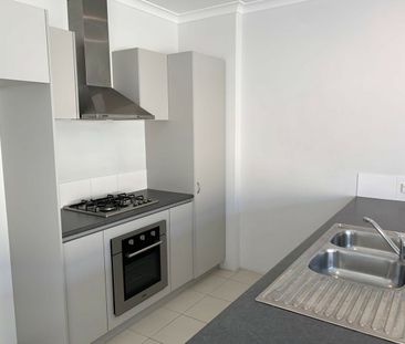 Excellent Location opposite Train Station! - Photo 4