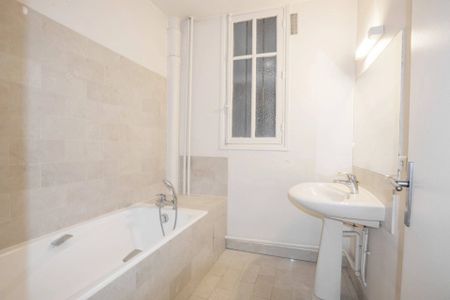 Rental Apartment Paris 16th - Photo 5