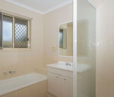 5 Bedroom&comma; 2 Bathroom Gem in Zillmere - Photo 6