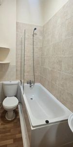 1 Bed Flat, Brownhill Road, SE6 - Photo 4