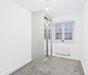 3 Bedroom - Photo 5