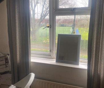 1 Bed Flat, Ramsey House, SW19 - Photo 4