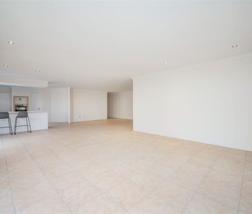 Looking for your perfect family home! - Photo 1