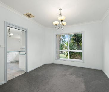 Spacious Family Home in Prime Rankin Park Location - Photo 4