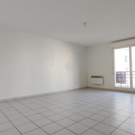 Location Appartement 4 pièces 81m² LE HAVRE 76600 - Photo 1