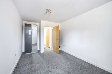 2 bedroom barn conversion to rent Cormongers Lane, Nutfield, Redhill, Surrey, RH1 - Photo 2