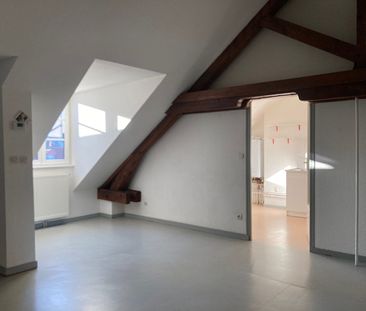 Location Appartement 3 pièces 69m² BESANCON 25000 - Photo 1