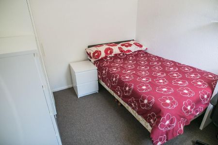 4 bedroom house to rent - Photo 4